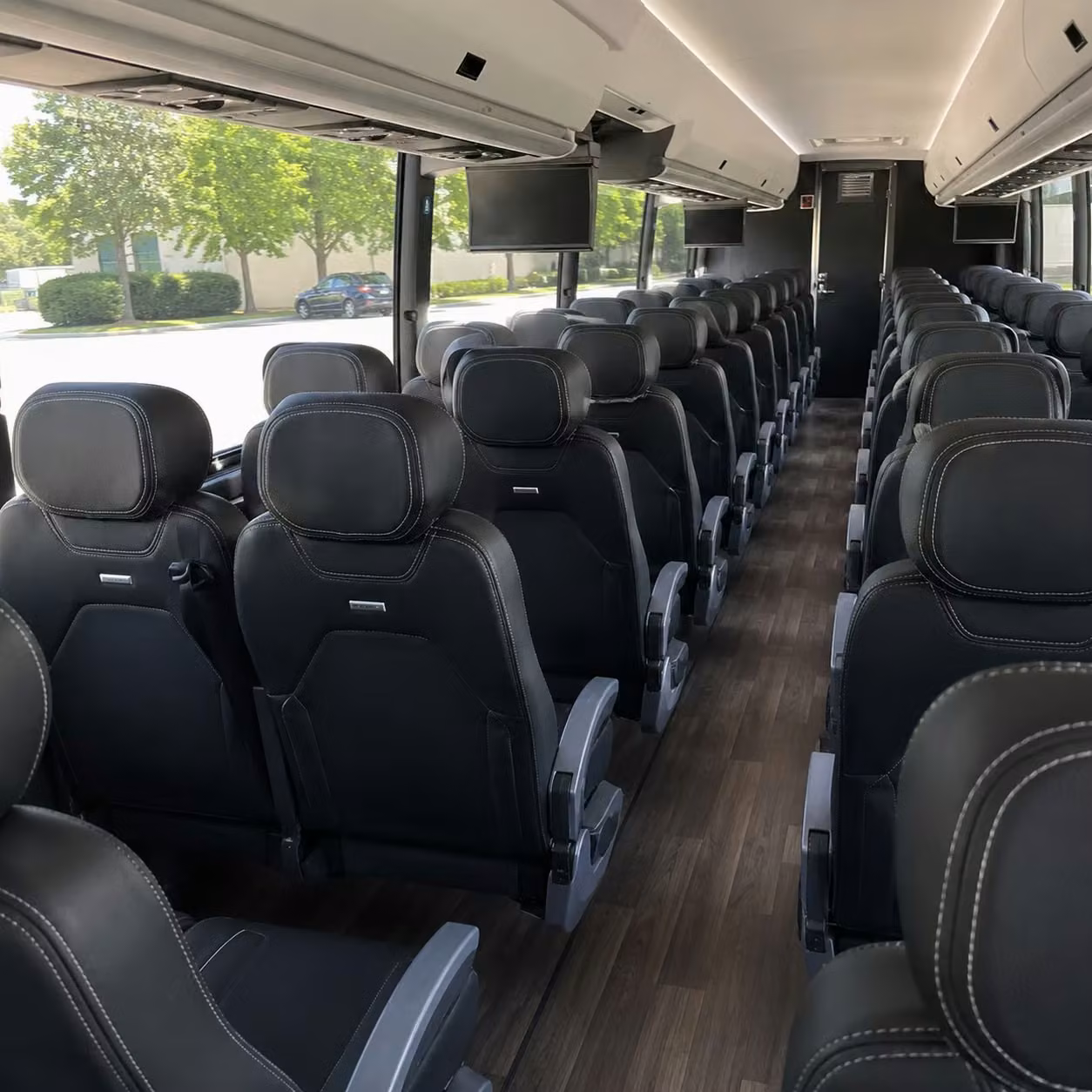 book multi day charter bus rentals for killeen groups on extended trips