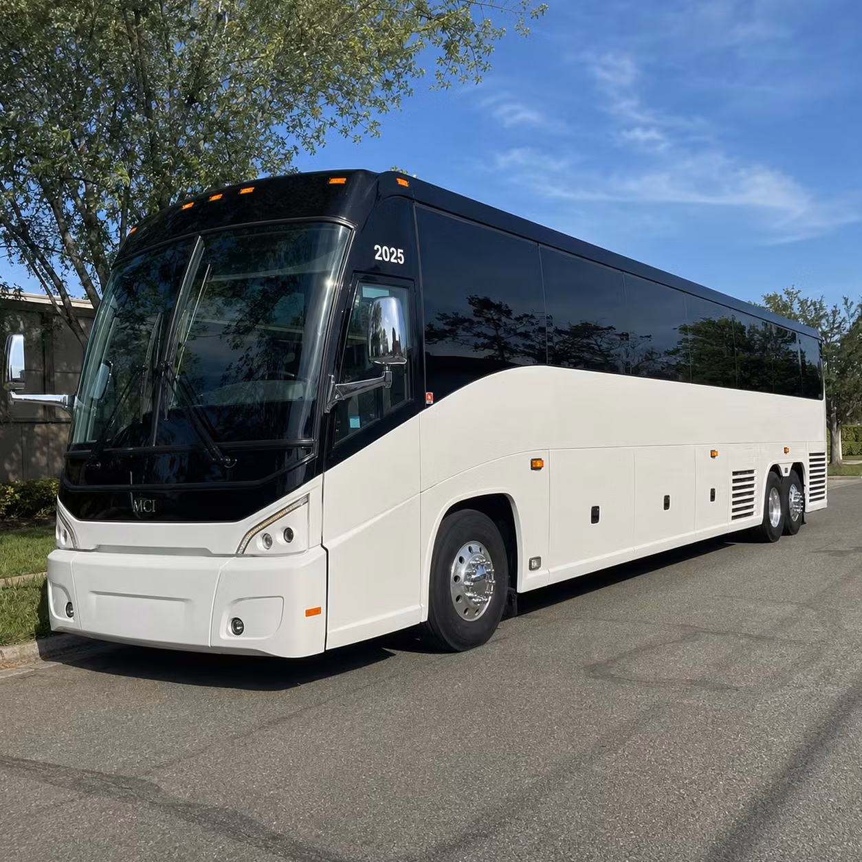 long distance bus rentals for fort hood and military groups in killeen