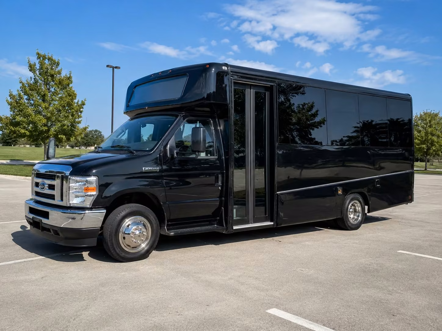minibus rentals in killeen for smaller prom groups who want the vip feel