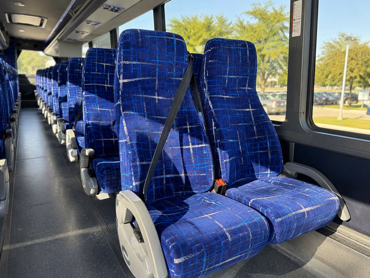 round trip fan buses to dallas cowboys and texas rangers games