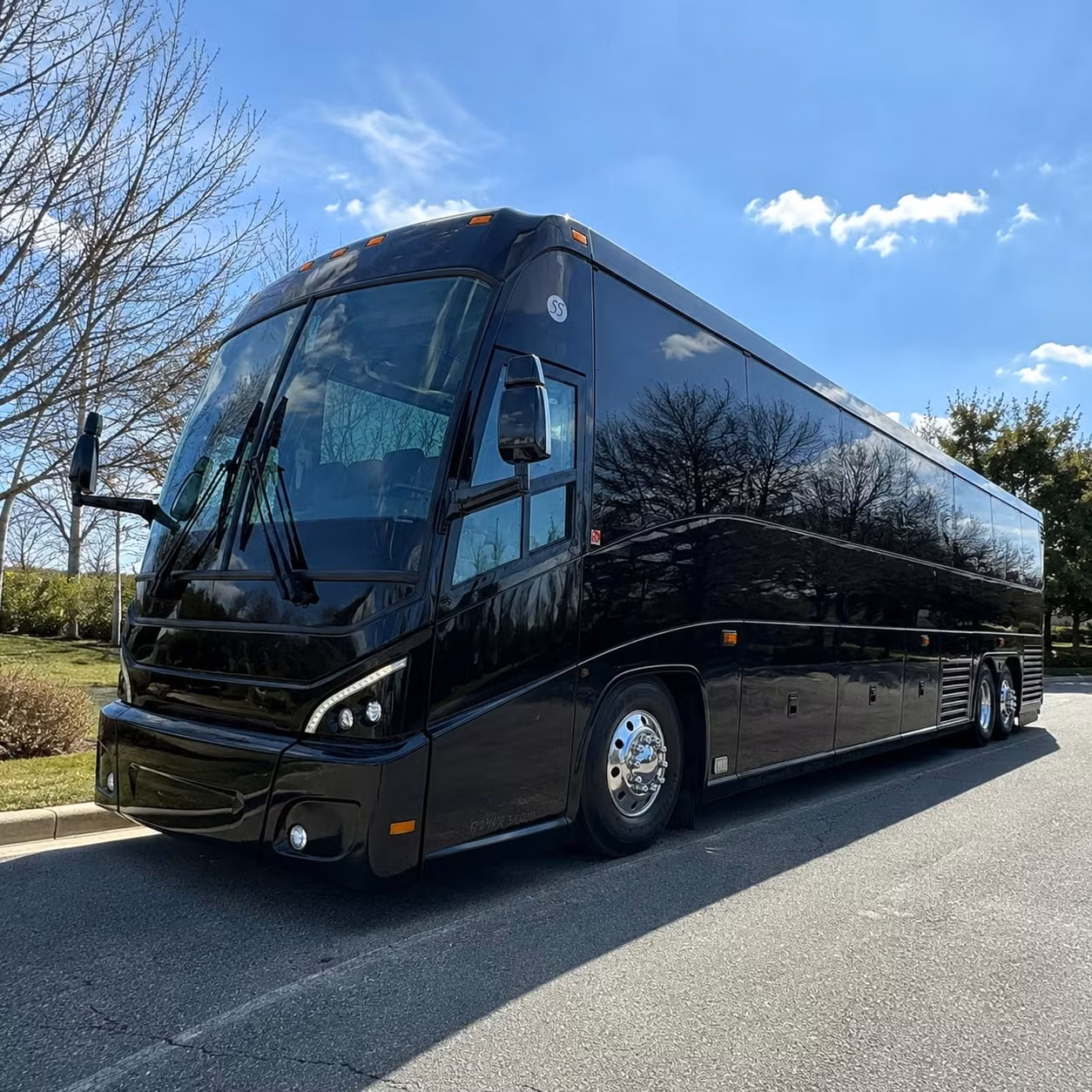 shuttle transportation for fort cavazos personnel and families in the killeen area