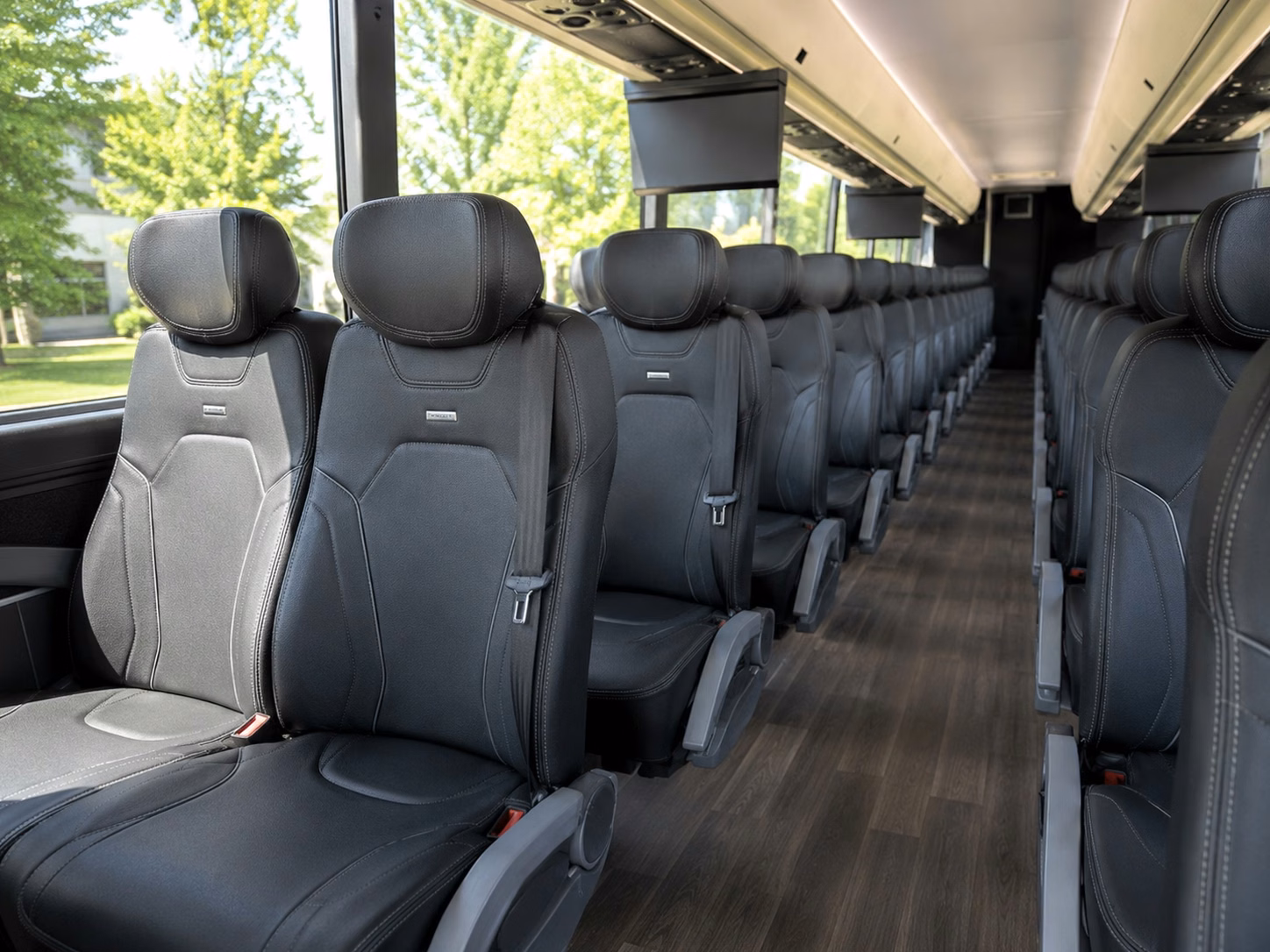 shuttle your wedding guests between killeen hotels and venues with ease
